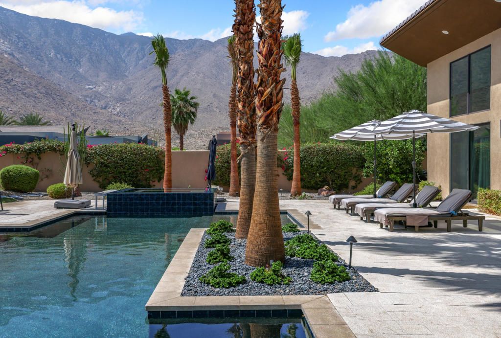 3150 Cody Court, Palm Springs