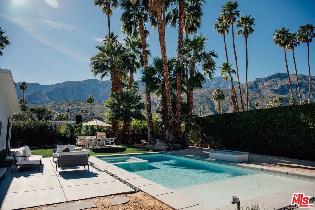 Photo of Listing #26682269