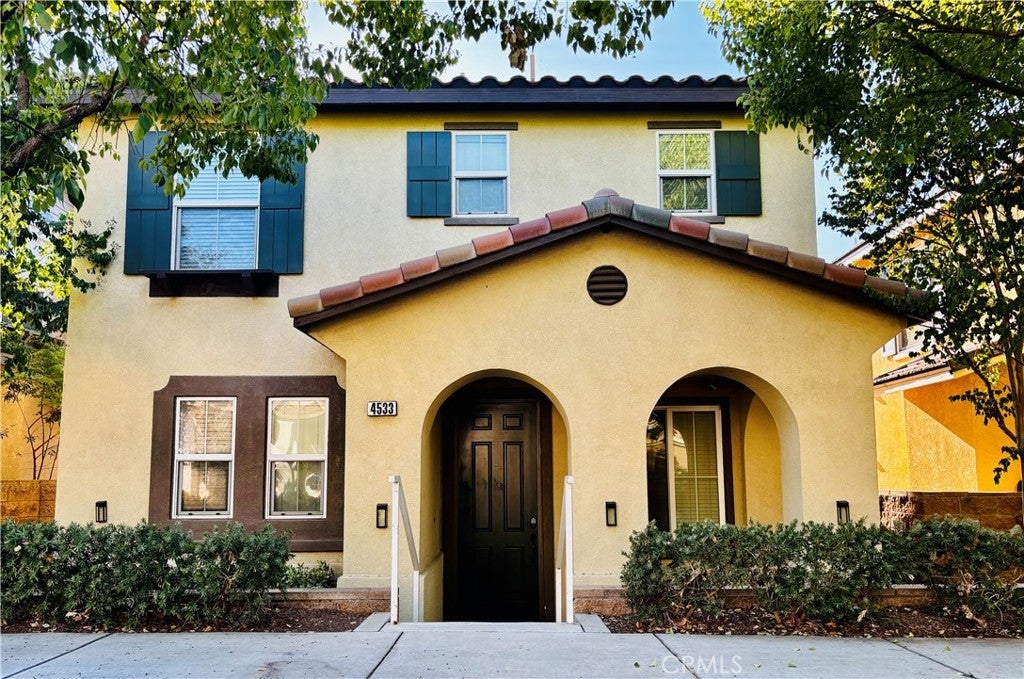 Photo of Listing #IV26076934