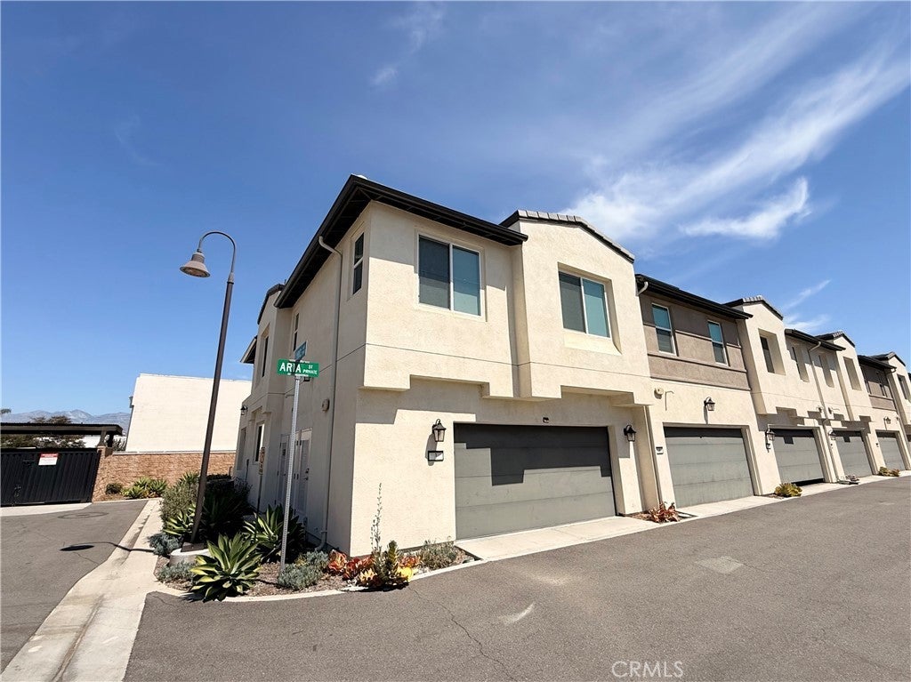 Photo of Listing #TR26077015