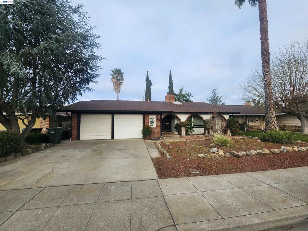 Photo of Listing #41130463