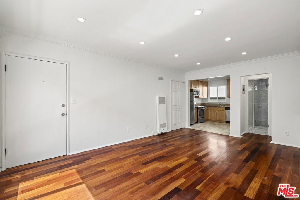 Photo of Listing #26698469