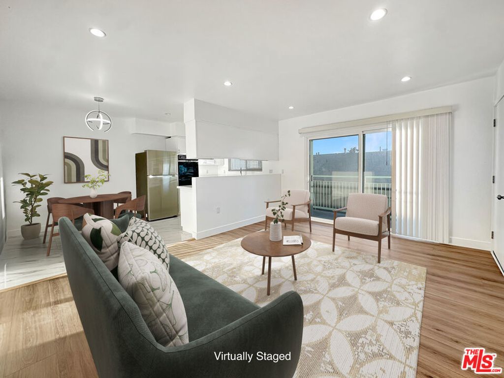 220 E Hyde Park # 4, Inglewood