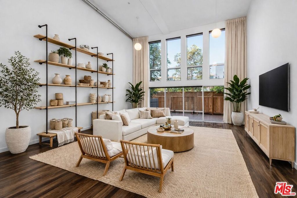 Photo of Listing #26701959