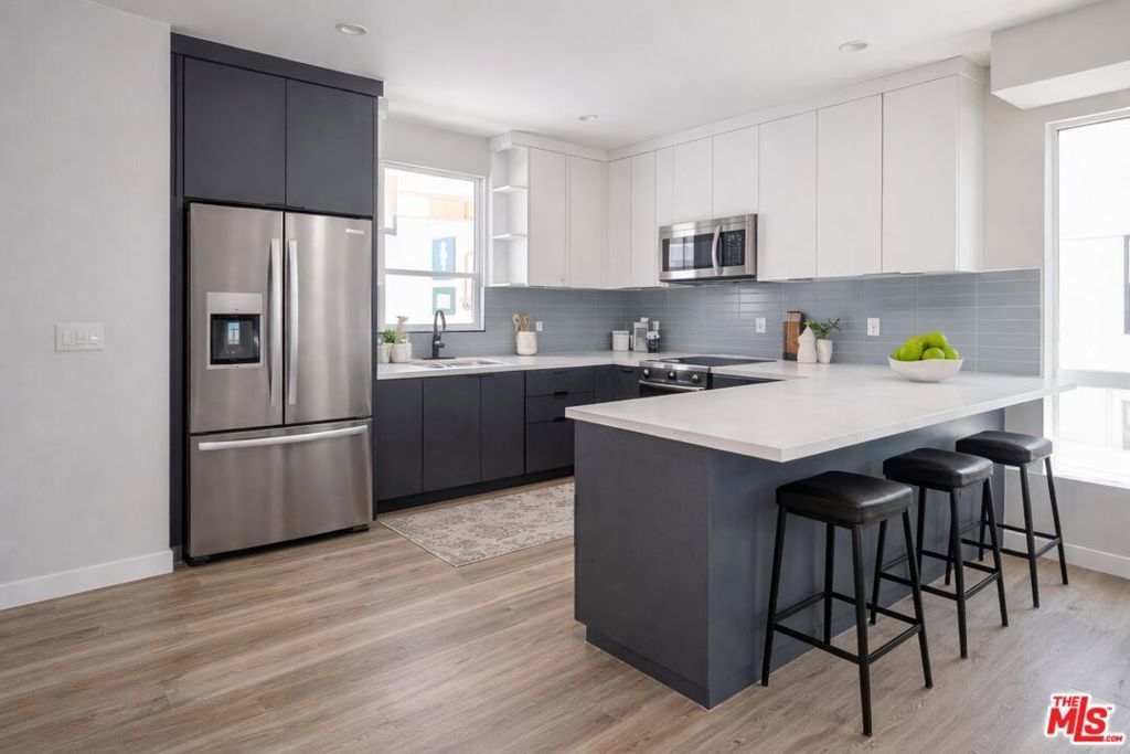 Photo of Listing #26702331