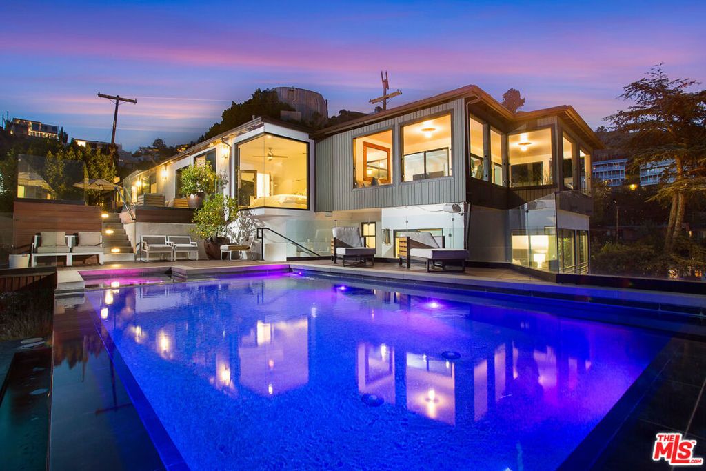 1733 Sunset Plaza Drive, West Hollywood