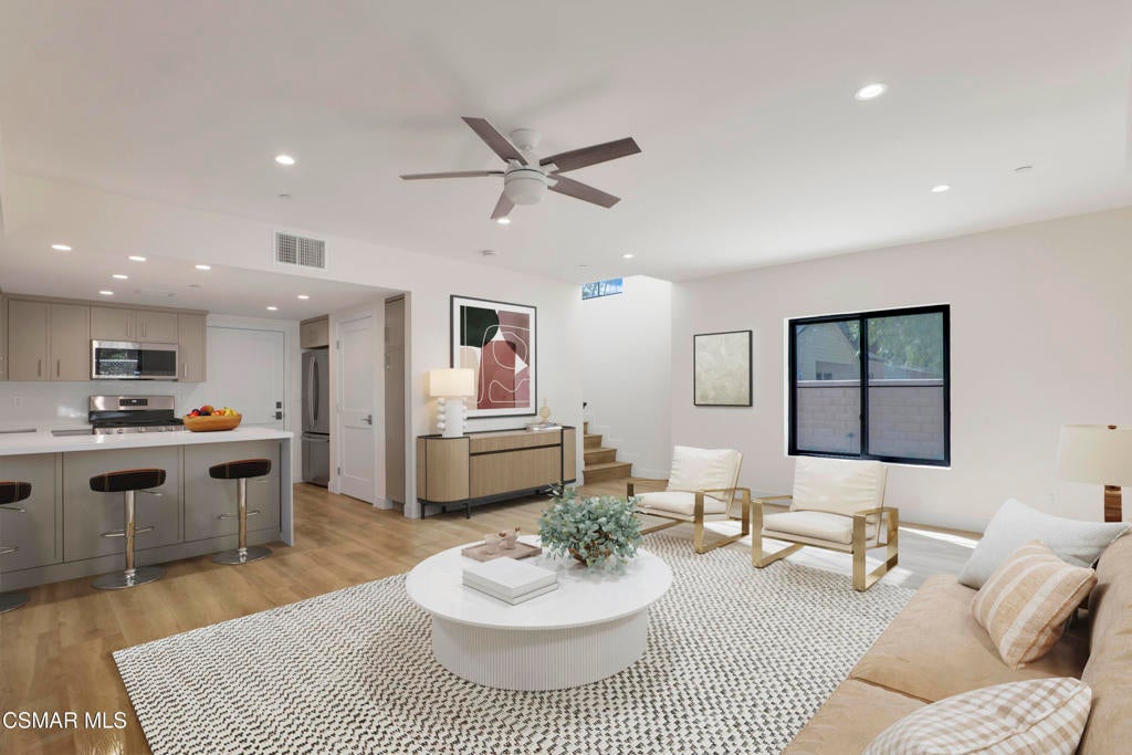 Photo of Listing #226001658