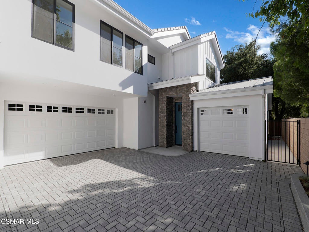 Photo of Listing #226001661