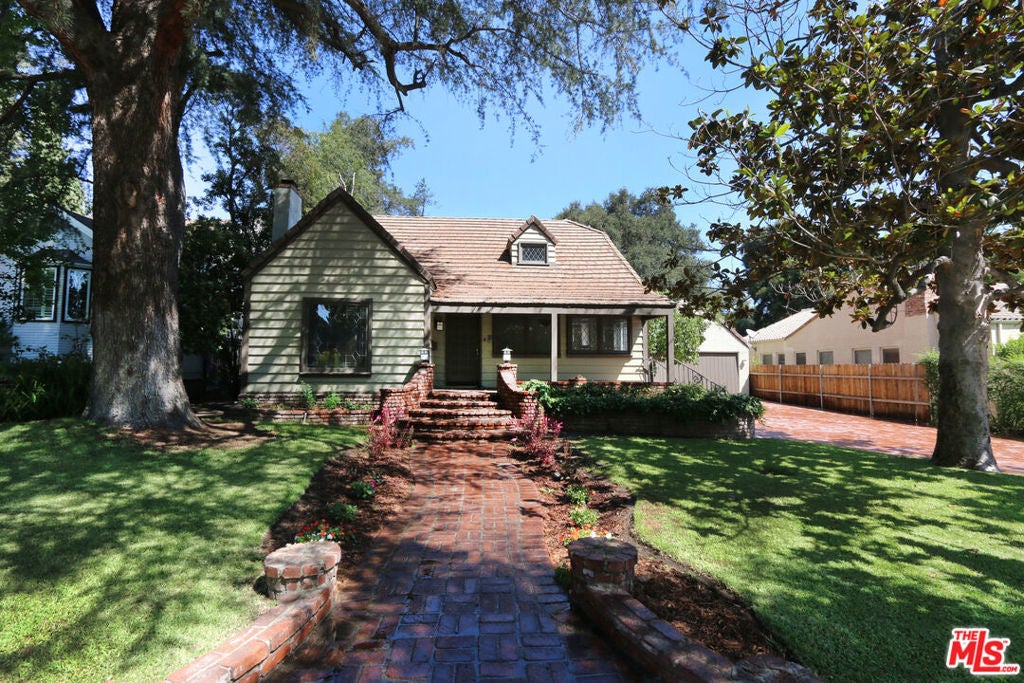 Photo of Listing #26704541