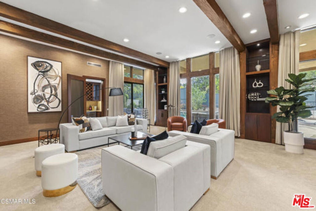 Photo of Listing #26706715