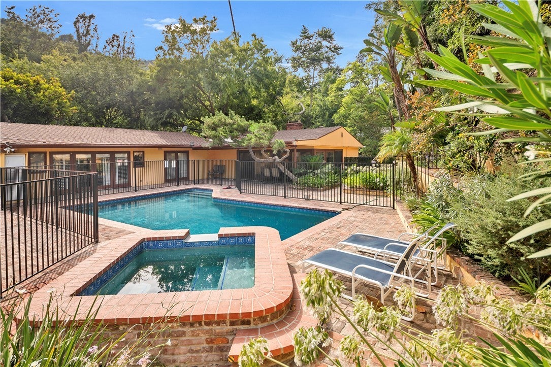 Photo of Listing #AR26077232