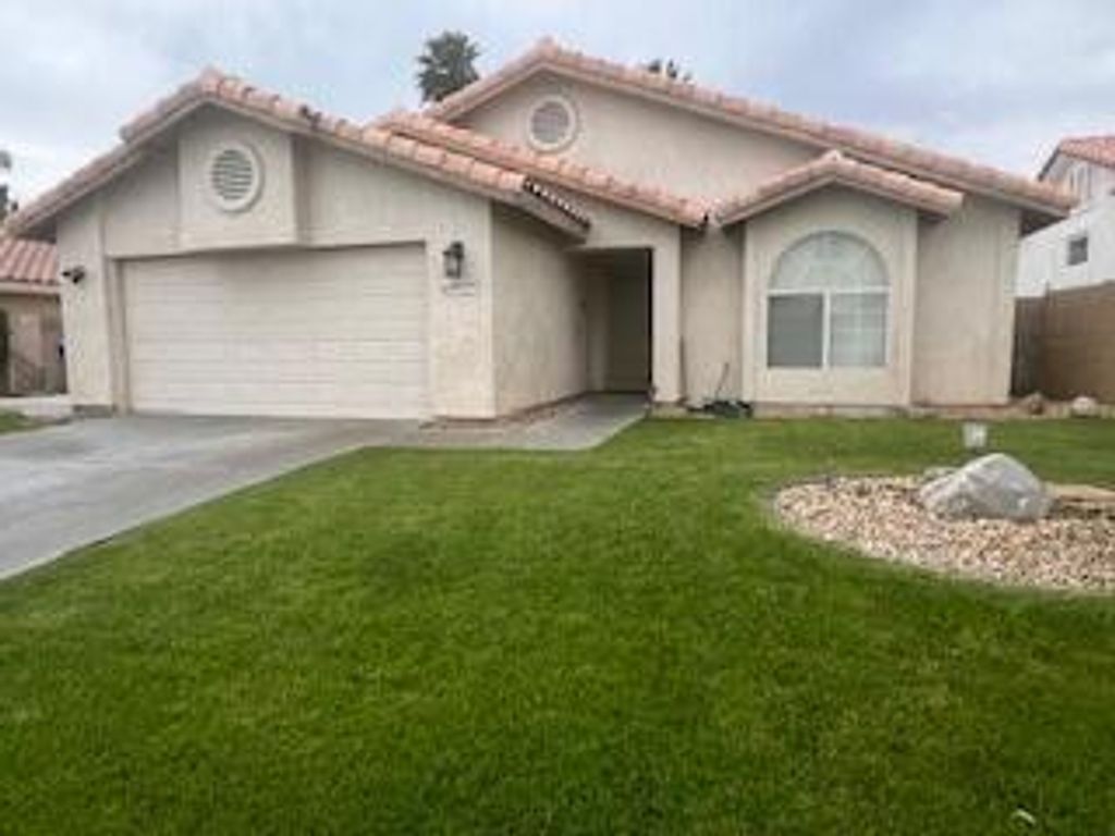 30375 Avenida Alvera, Cathedral City