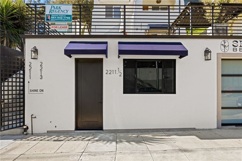 2211 1/2 Hyperion, Los Angeles