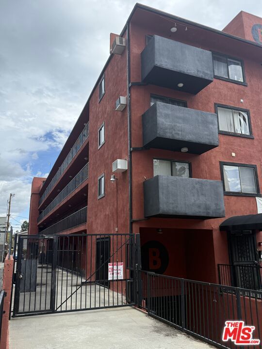 Photo of Listing #26718459