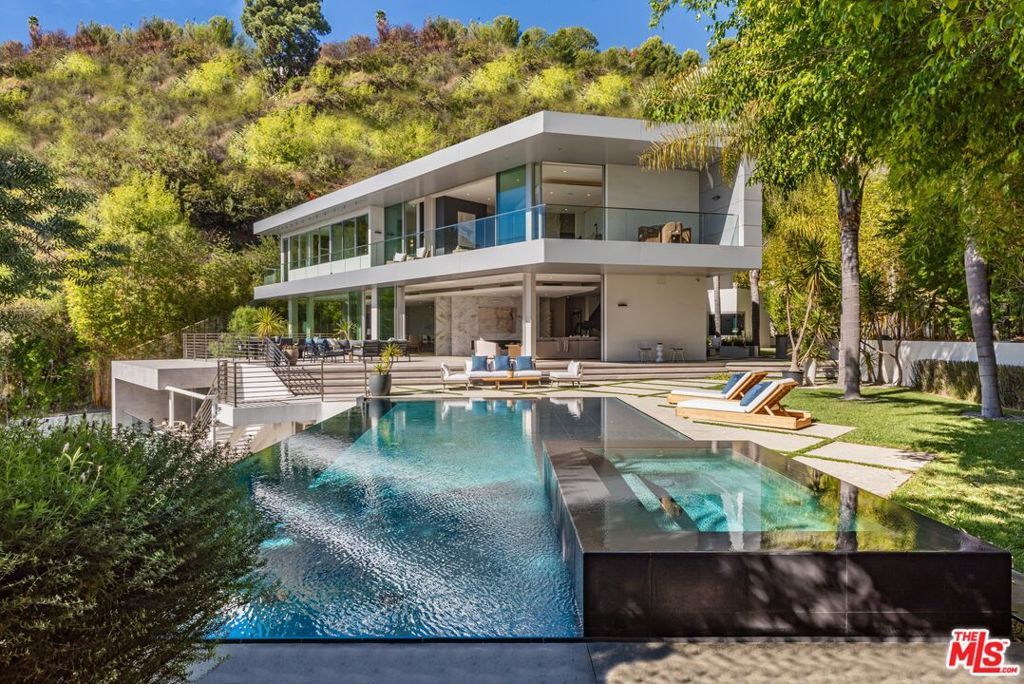 Photo of Listing #26716843