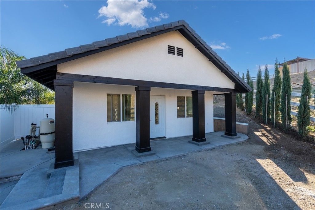 620 Silver Spur Way, Norco