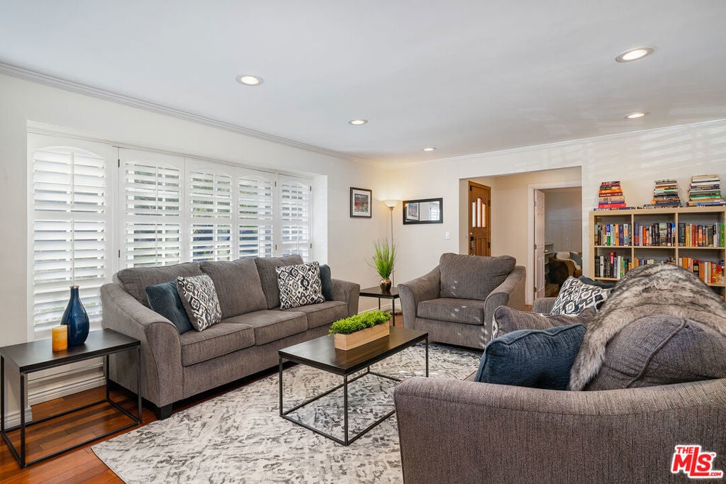 Photo of Listing #26724441