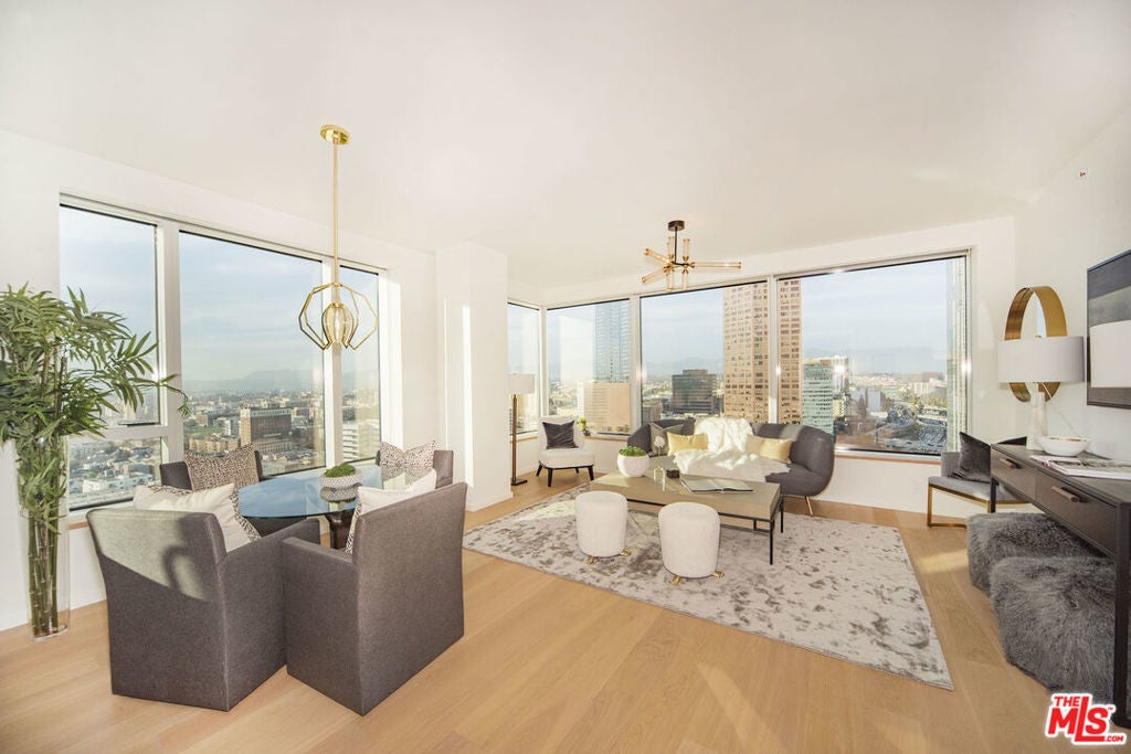 Photo of Listing #26727737