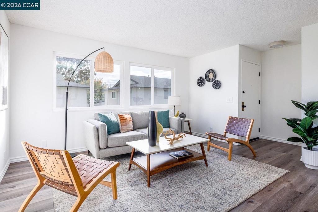 Photo of Listing #41131031