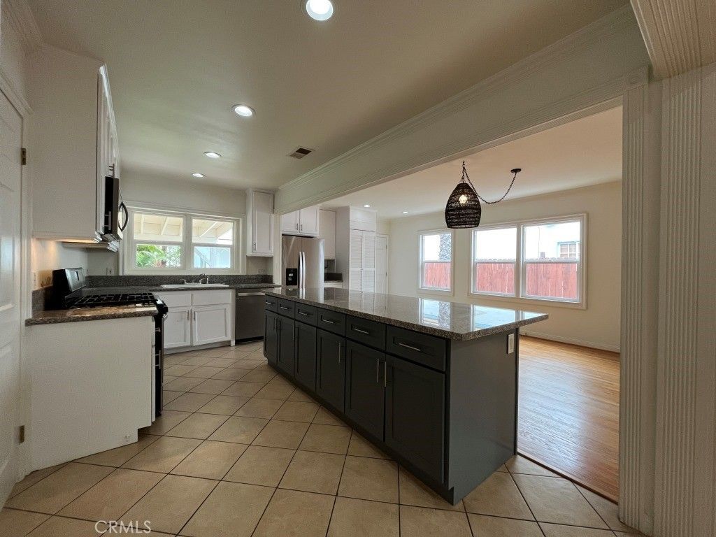 4316 Greenbush Avenue, Sherman Oaks