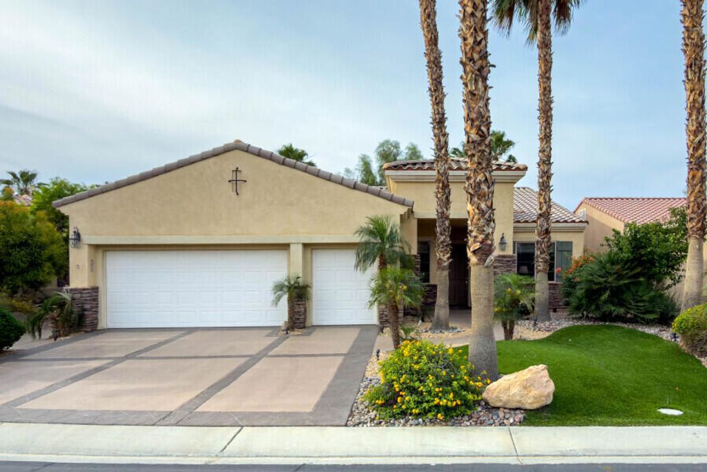 81083 Avenida Tres Lagunas, Indio