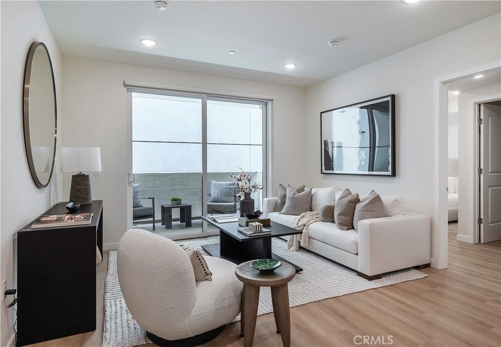 1303 S Orange Grove Avenue # 603, Los Angeles