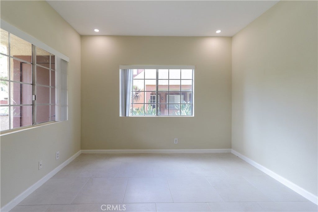 Photo of Listing #OC26081423