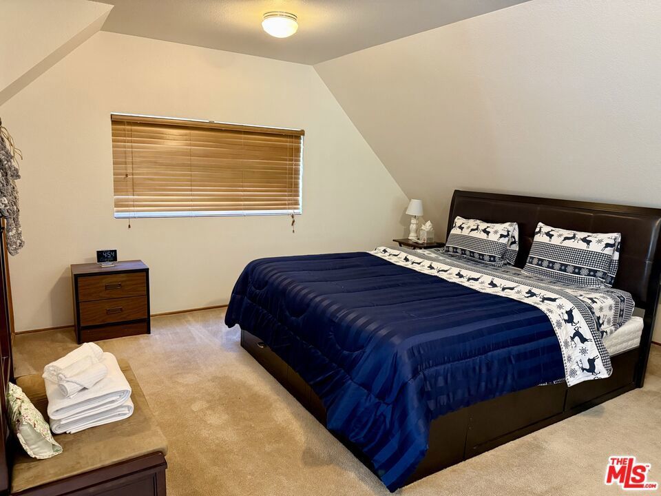 Photo of Listing #26737359