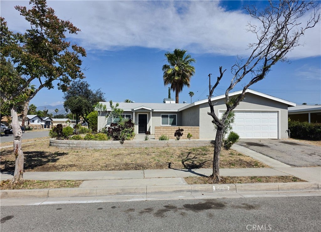 Photo of Listing #IV26082349