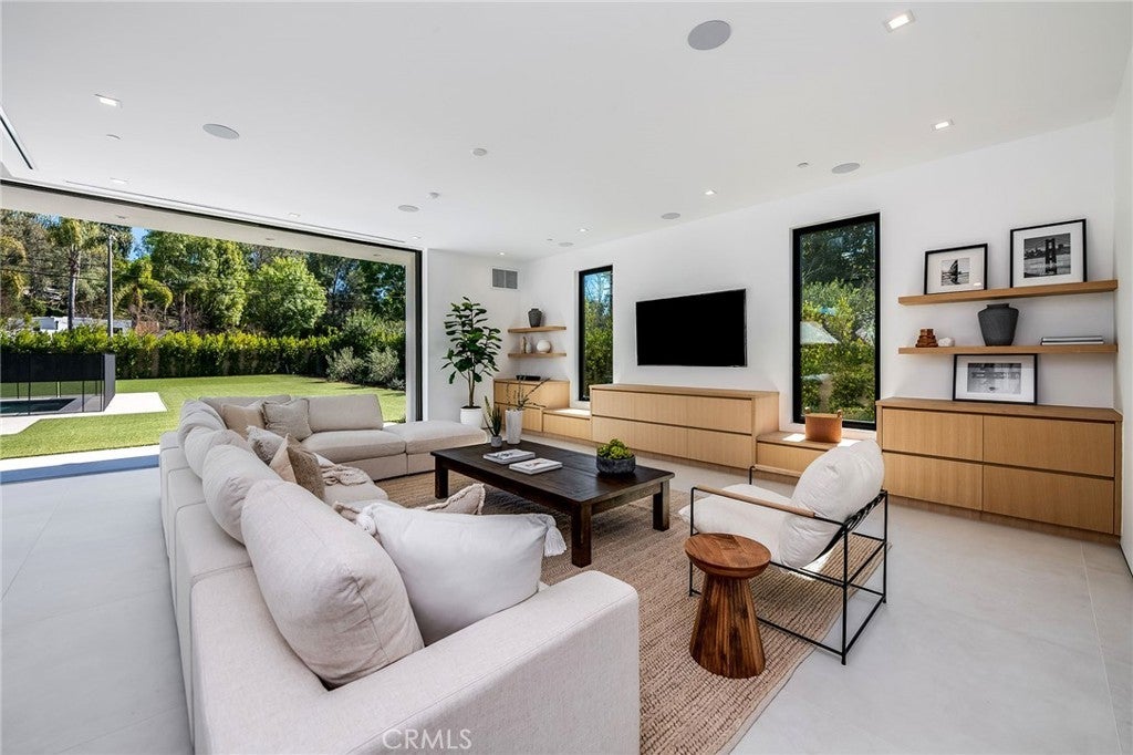 Photo of Listing #SR26082875