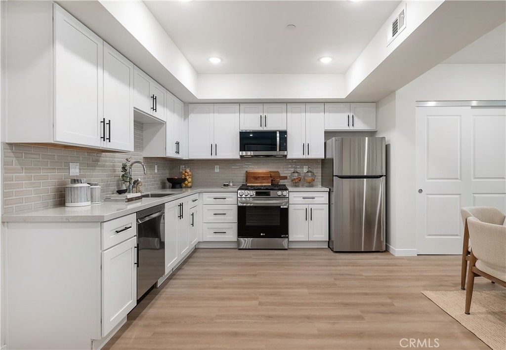 1303 S Orange Grove Avenue # 601, Los Angeles