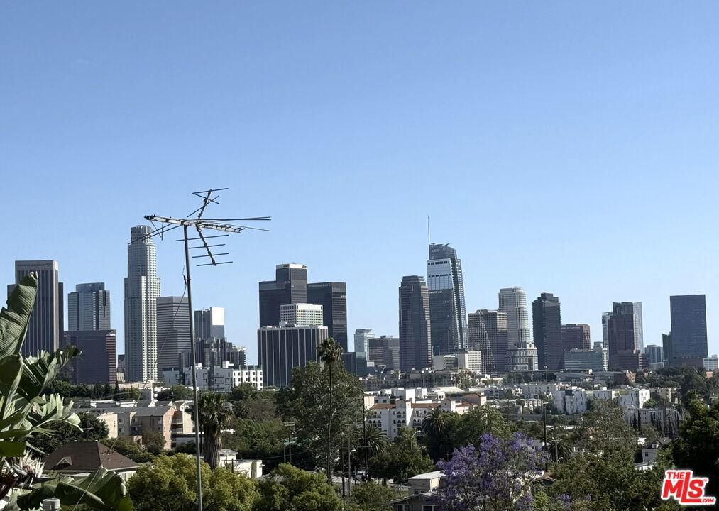 Photo of Listing #26744491