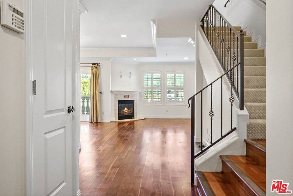 Photo of Listing #26728027