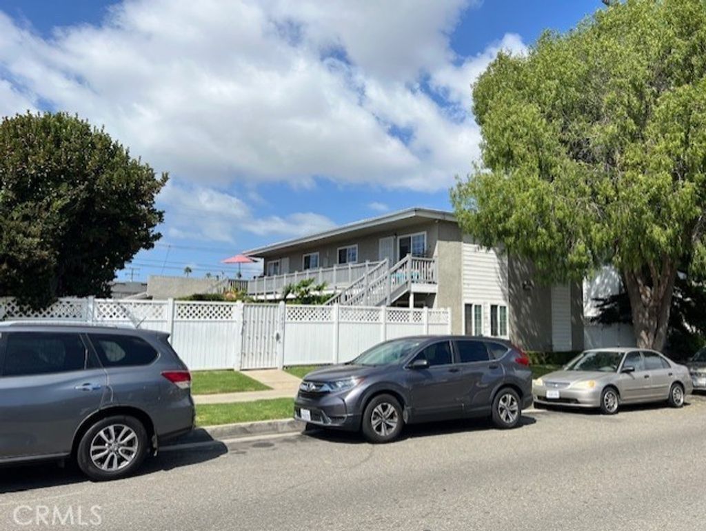 2869 Mendoza Drive # D, Costa Mesa