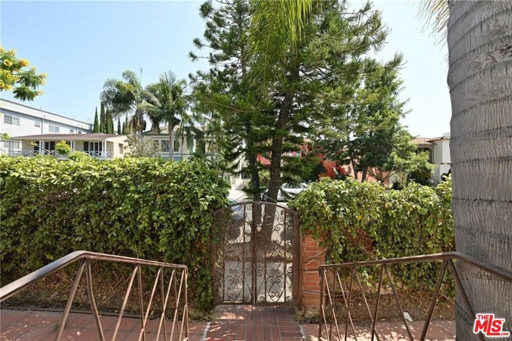 7929 Blackburn Avenue # 5, Los Angeles