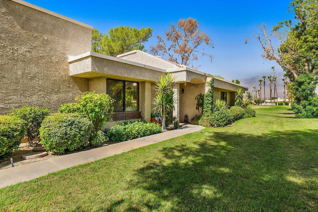 68882 Calle Mula, Cathedral City