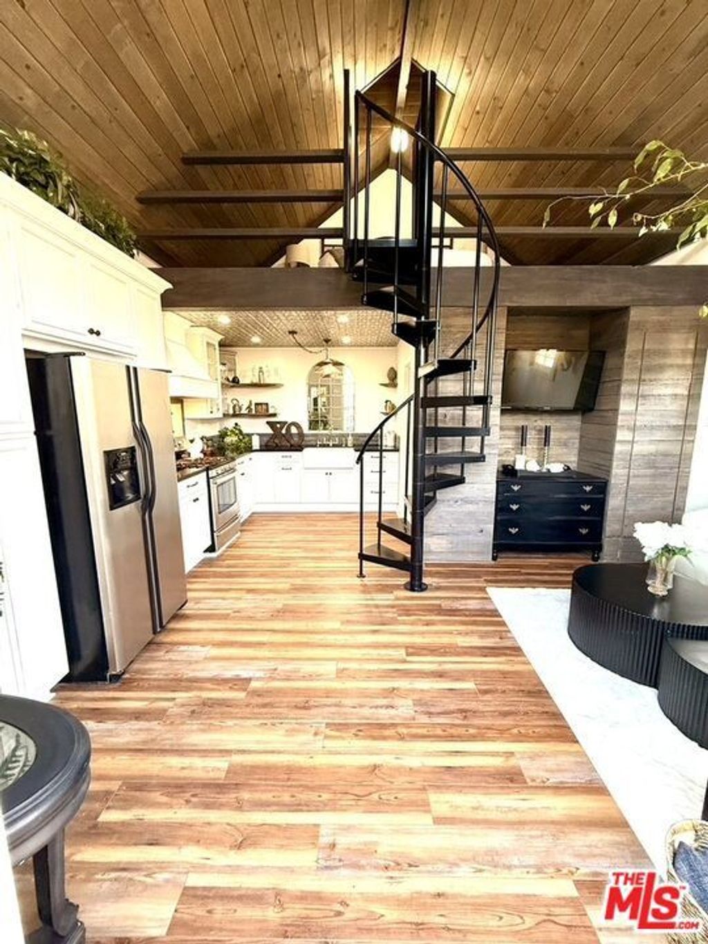 370 Main Street # B, Los Alamos
