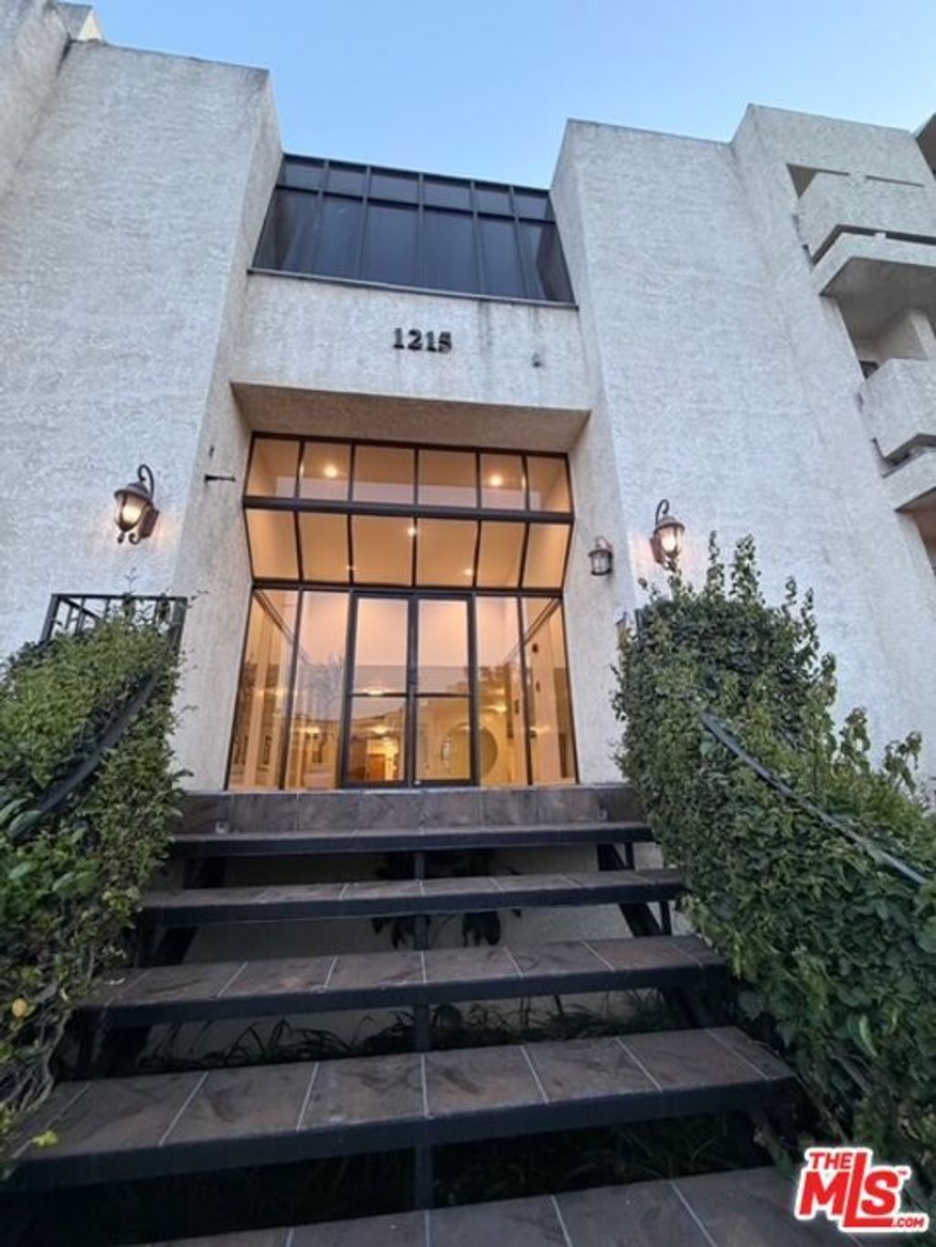 1215 Brockton Avenue # 106, Los Angeles