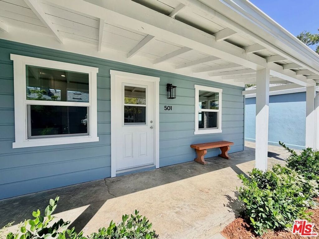 501 S Gaylord Drive, Burbank