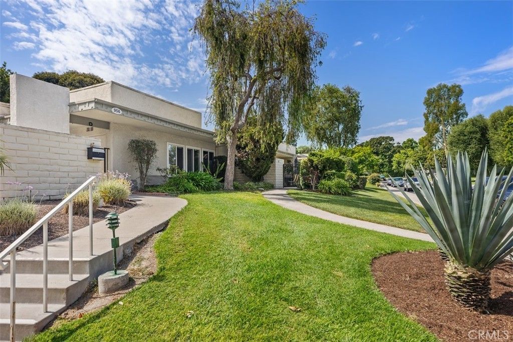 956 Calle Aragon # C, Laguna Woods