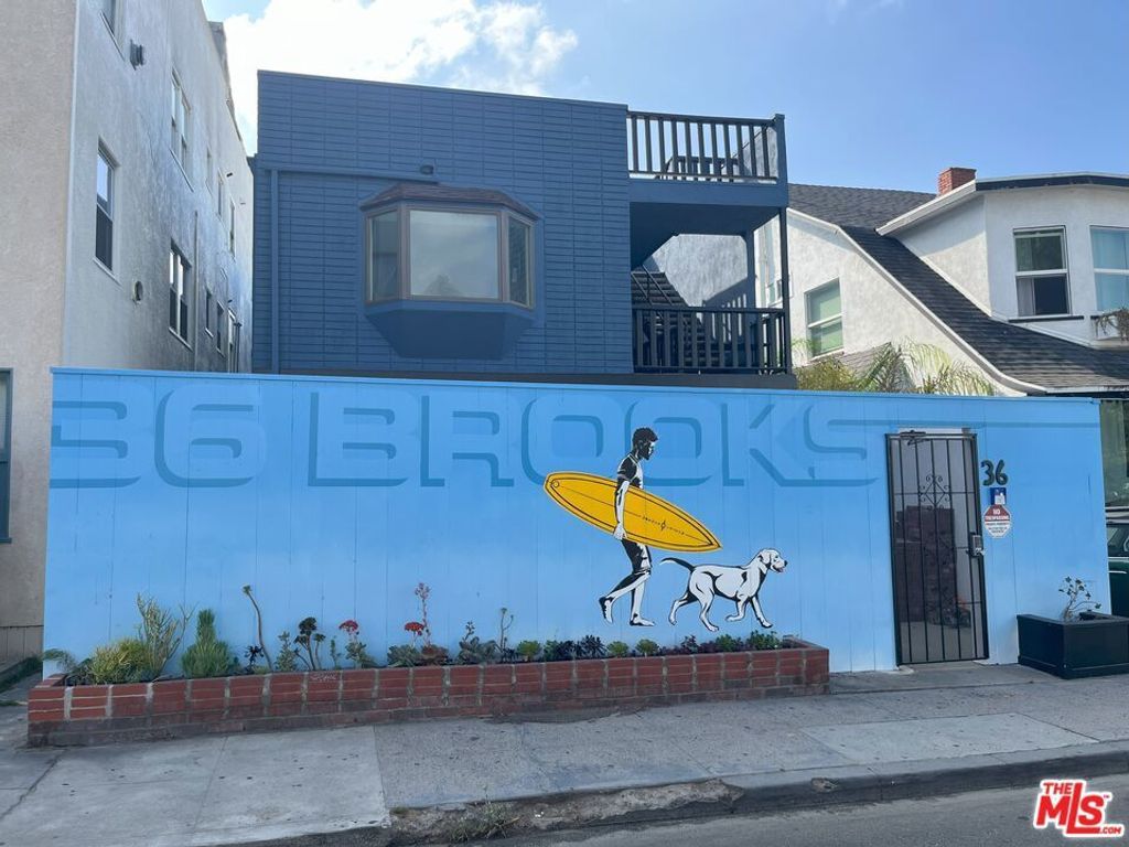 36 Brooks Avenue # D, Venice