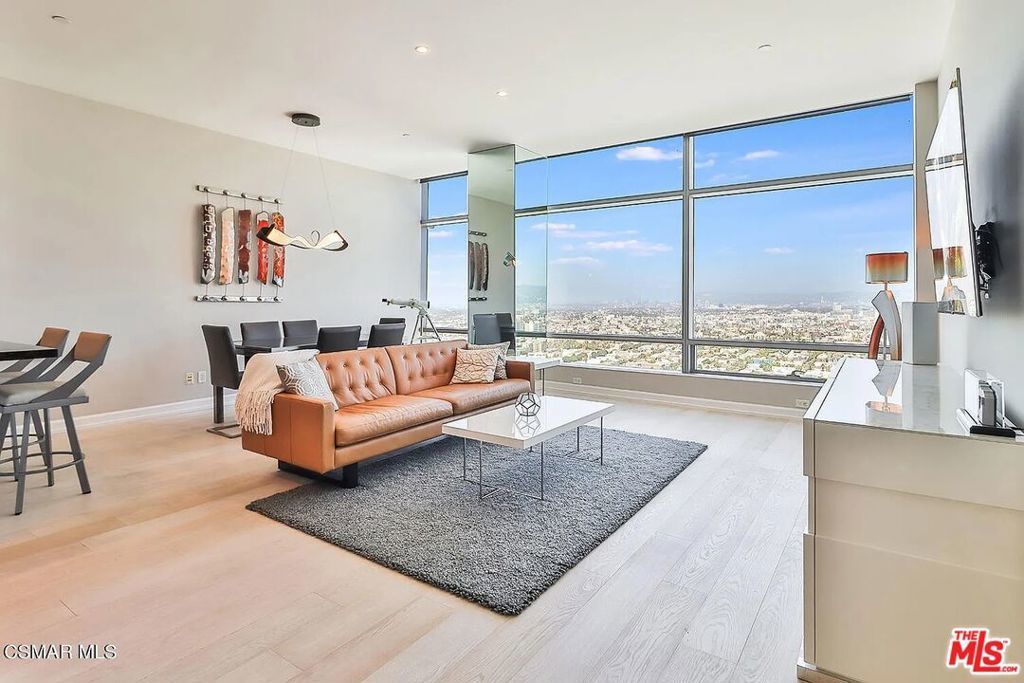 900 W Olympic Boulevard # 34d, Los Angeles