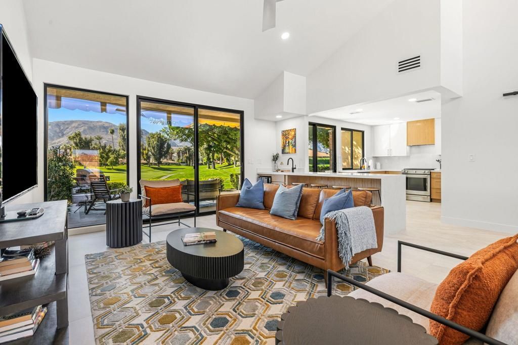 179 Gran Via, Palm Desert