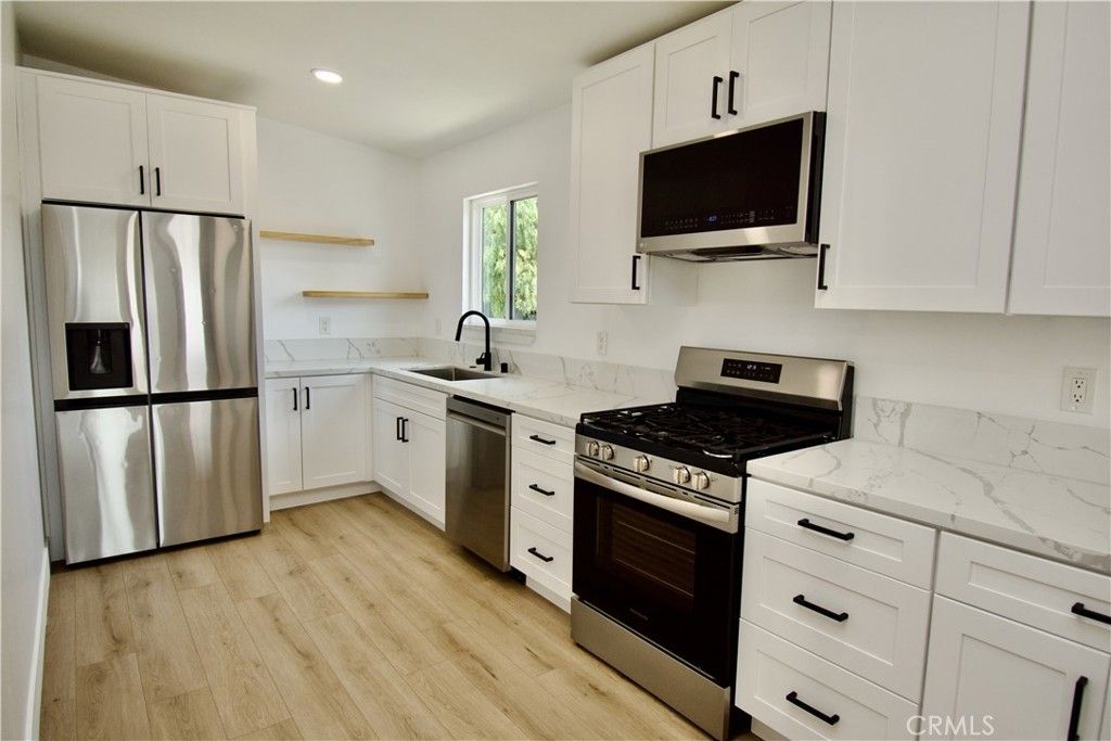 820 Iris, Imperial Beach