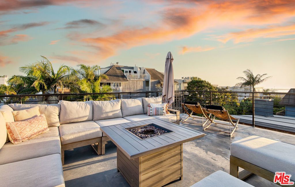 5317 Pacific Avenue, Marina Del Rey