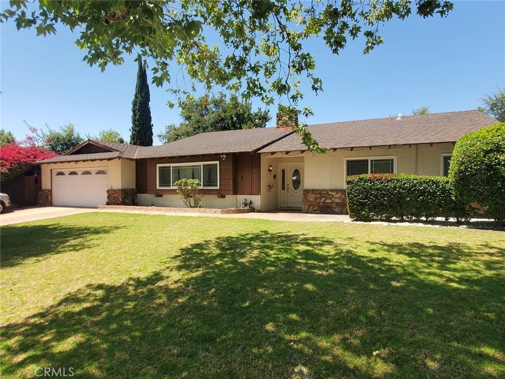 2285 N Indian Hill, Claremont