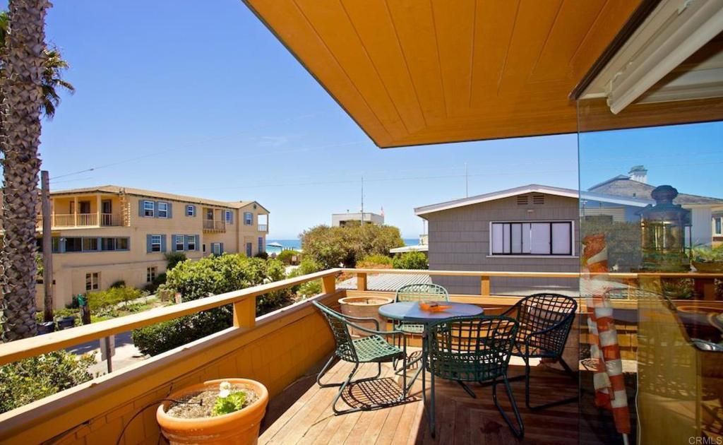 2001 Ocean Front, Del Mar
