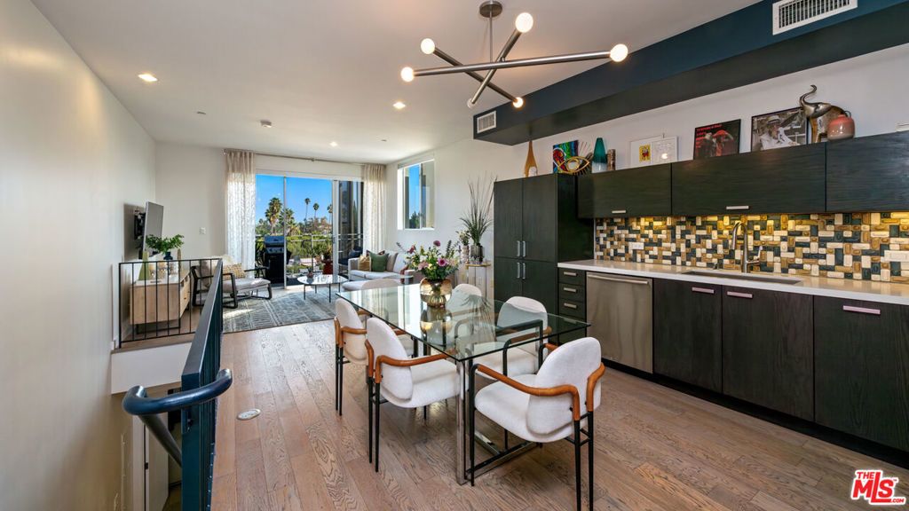 751 N Fairfax Avenue # 12, Los Angeles