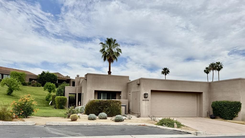 48835 Mescal Lane, Palm Desert