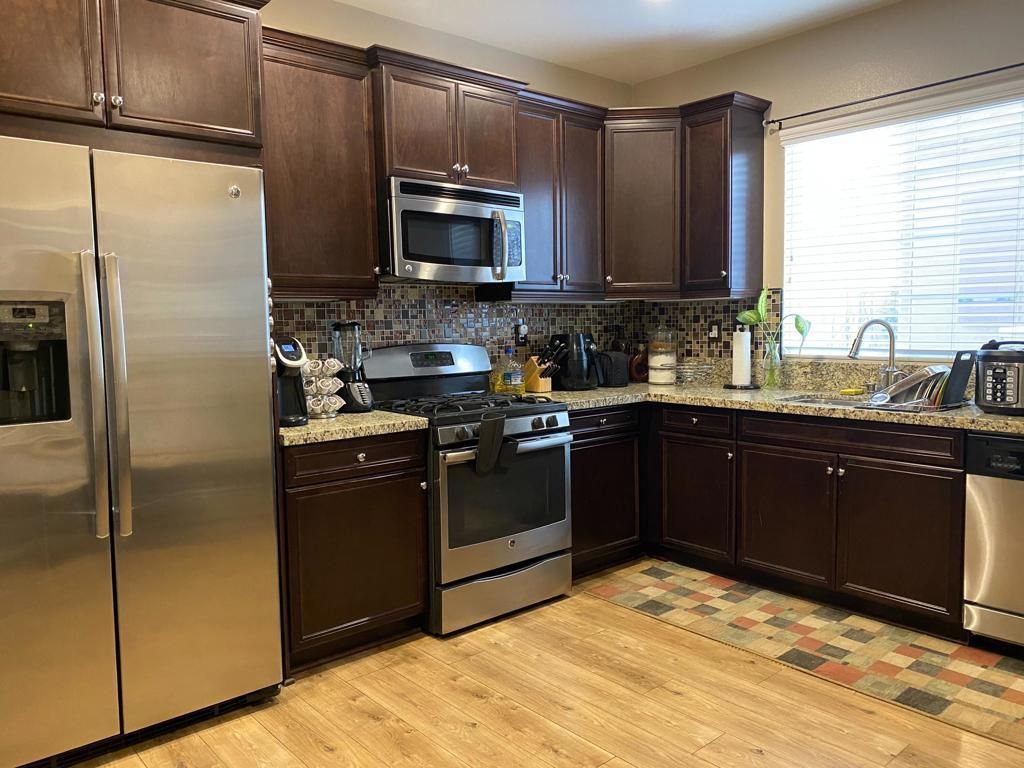 635 Calle Vibrante, Palm Desert
